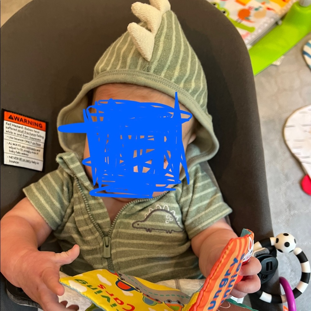 Like New Dinosaur Hooded Romper 🦖 🚭